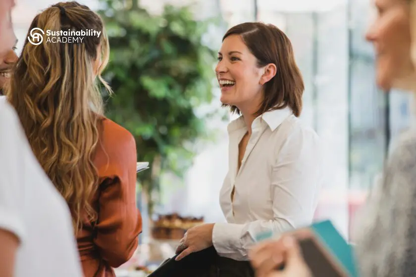 ¿Cómo un lugar de trabajo sostenible mejora la salud y la productividad de los empleados?